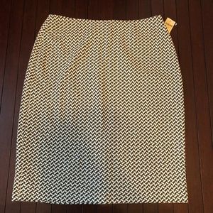 Coldwater Creek 16 Black/White Basket weave skirt